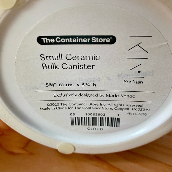 Set of 2 Small & Medium White Ceramic Canister Set with lids - Picture 5 of 6